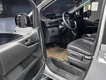 Hyundai Staria Van 2025 года за 18 300 000 тг. в Астана – фото 7