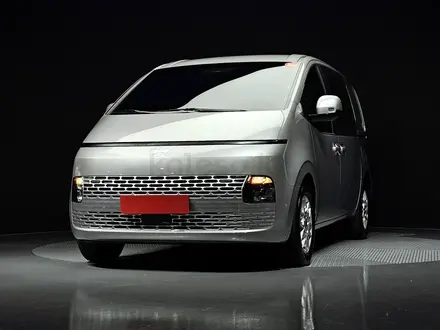 Hyundai Staria Van 2025 года за 18 300 000 тг. в Астана – фото 2
