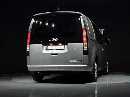 Hyundai Staria Van 2025 года за 18 300 000 тг. в Астана – фото 4