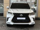Lexus LX 570 VIP Black Edition 2021 года за 47 500 000 тг. в Алматы – фото 2