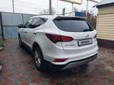 Hyundai Santa Fe 2016 года за 11 300 000 тг. в Уральск – фото 2