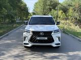 Lexus LX 570 2018 года за 45 000 000 тг. в Алматы – фото 2