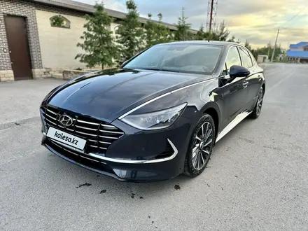 Hyundai Sonata 2022 года за 13 700 000 тг. в Караганда – фото 2