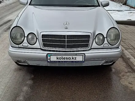 Mercedes-Benz E 280 1998 года за 4 300 000 тг. в Алматы