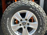 Диски с шинами 285/70R17 BF Goodich All-Terrain T/A за 220 000 тг. в Алматы