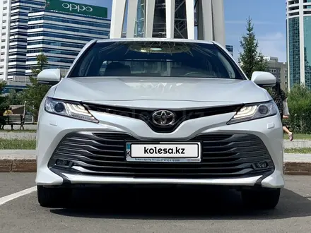 Toyota Camry 2019 года за 14 500 000 тг. в Астана – фото 17