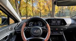 Hyundai Sonata 2022 года за 10 490 000 тг. в Алматы – фото 4
