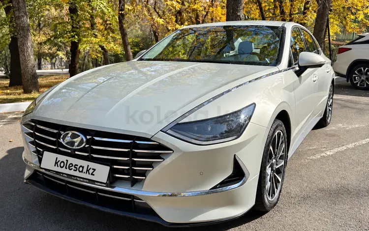 Hyundai Sonata 2022 года за 10 490 000 тг. в Алматы