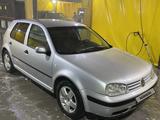 Volkswagen Golf 2001 годаүшін3 100 000 тг. в Астана – фото 4