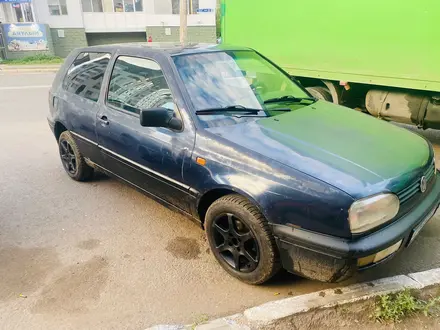 Volkswagen Golf 1994 года за 600 000 тг. в Астана