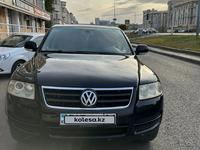 Volkswagen Touareg 2004 года за 6 100 000 тг. в Астана