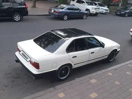 BMW 520 1993 года за 1 000 000 тг. в Алматы