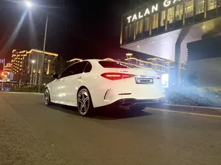Mercedes-Benz C 300