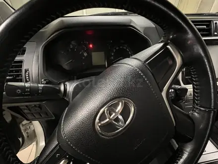 Toyota Land Cruiser Prado 2019 года за 22 000 000 тг. в Атырау – фото 16