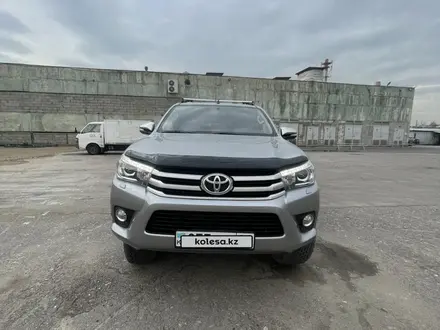 Toyota Hilux 2015 года за 18 990 000 тг. в Алматы – фото 3