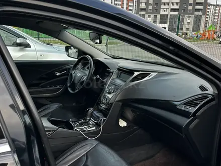 Hyundai Grandeur 2014 года за 9 000 000 тг. в Усть-Каменогорск – фото 13