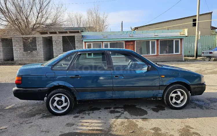 Volkswagen Passat 1992 годаfor700 000 тг. в Бауыржана Момышулы