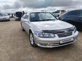 Toyota Camry 2000 годаүшін2 900 000 тг. в Актобе