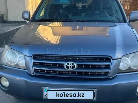 Toyota Highlander 2003 года за 6 500 000 тг. в Семей – фото 2