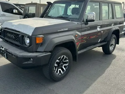 Toyota Land Cruiser 2024 года за 43 450 000 тг. в Алматы