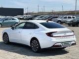 Hyundai Sonata 2021 года за 11 500 000 тг. в Атырау – фото 3