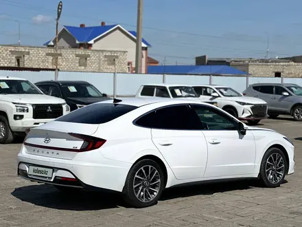 Hyundai Sonata 2021 года за 11 500 000 тг. в Атырау – фото 5
