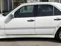 Mercedes-Benz C 240 1999 годаүшін3 650 000 тг. в Алматы – фото 4