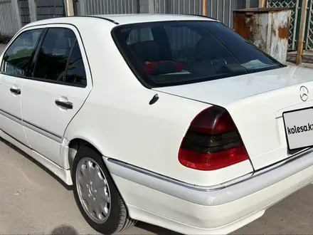 Mercedes-Benz C 240 1999 года за 3 650 000 тг. в Алматы – фото 7