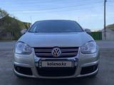 Volkswagen Jetta 2008 года за 5 000 000 тг. в Уральск – фото 4