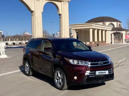 Toyota Highlander 2017 года за 15 500 000 тг. в Атырау – фото 2