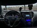 Hyundai Santa Fe 2014 годаүшін7 000 000 тг. в Уральск – фото 2
