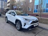 Toyota RAV4 2021 года за 18 000 000 тг. в Астана – фото 4