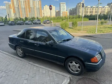 Mercedes-Benz C 200 1994 года за 1 250 000 тг. в Астана