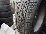 Goodyear UltraGrip Ice 235/55R19 105T за 25 000 тг. в Алматы – фото 3