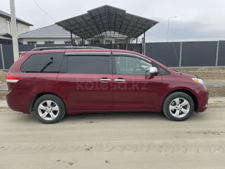 Toyota Sienna 2012 года за 10 000 000 тг. в Атырау – фото 3