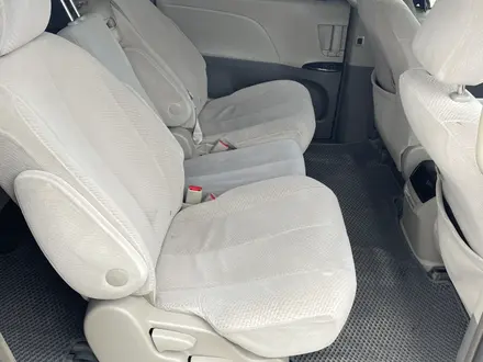 Toyota Sienna 2012 года за 10 000 000 тг. в Атырау – фото 6