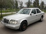 Mercedes-Benz E 300 1992 годаүшін2 200 000 тг. в Алматы – фото 2