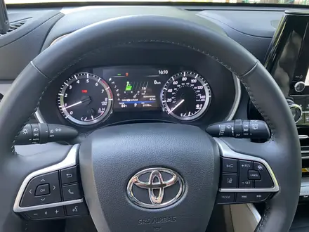 Toyota Highlander 2024 года за 26 000 000 тг. в Алматы – фото 12