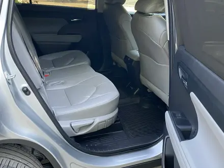 Toyota Highlander 2024 года за 26 000 000 тг. в Алматы – фото 17