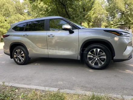 Toyota Highlander 2024 года за 26 000 000 тг. в Алматы – фото 9