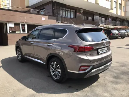 Hyundai Santa Fe 2019 года за 14 000 000 тг. в Алматы – фото 2