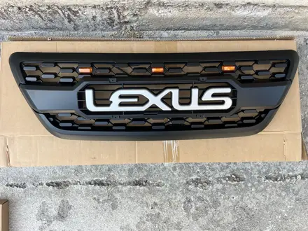 Решетка радиатора Lexus GX 470 за 60 000 тг. в Шымкент
