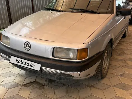 Volkswagen Passat 1988 года за 500 000 тг. в Алматы