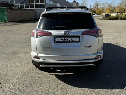 Toyota RAV4 2016 года за 12 300 000 тг. в Астана – фото 11