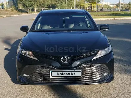 Toyota Camry 2020 годаүшін13 700 000 тг. в Семей – фото 3