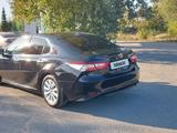 Toyota Camry 2020 года за 13 700 000 тг. в Семей – фото 5