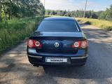 Volkswagen Passat 2005 годаfor4 500 000 тг. в Петропавловск – фото 4