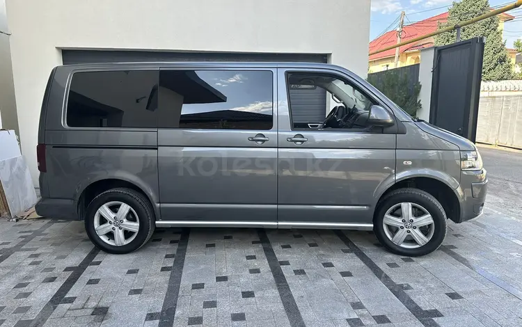 Volkswagen Multivan 2010 годаfor13 000 000 тг. в Алматы