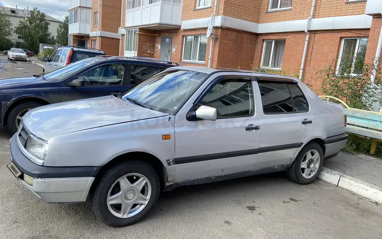 Volkswagen Vento 1993 годаfor1 600 000 тг. в Петропавловск