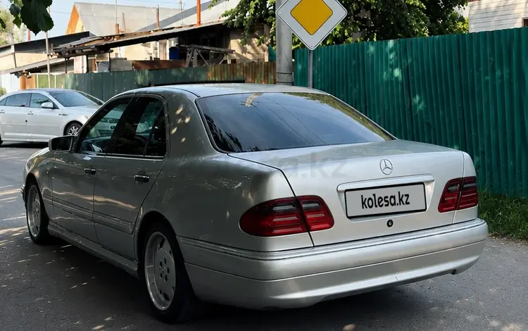 Mercedes-Benz E 320 1997 года за 3 400 000 тг. в Алматы